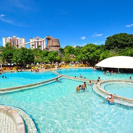 Caldas Novas Imperio Romano Com 1 Dia No Acqua Park Exterior photo
