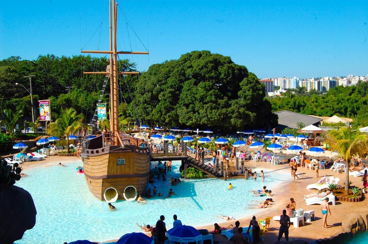 Caldas Novas Imperio Romano Com 1 Dia No Acqua Park Exterior photo