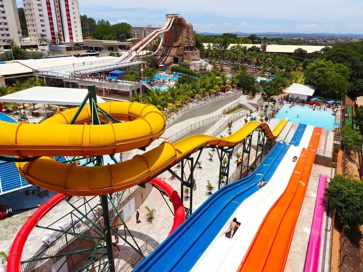Caldas Novas Imperio Romano Com 1 Dia No Acqua Park Exterior photo