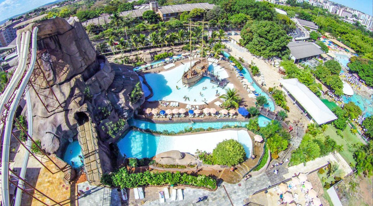 Caldas Novas Imperio Romano Com 1 Dia No Acqua Park Exterior photo
